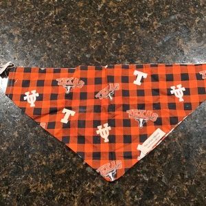 TEXAS doggie bandana from The Urban Hound-new with tags! Longhorns! Hook ‘em!